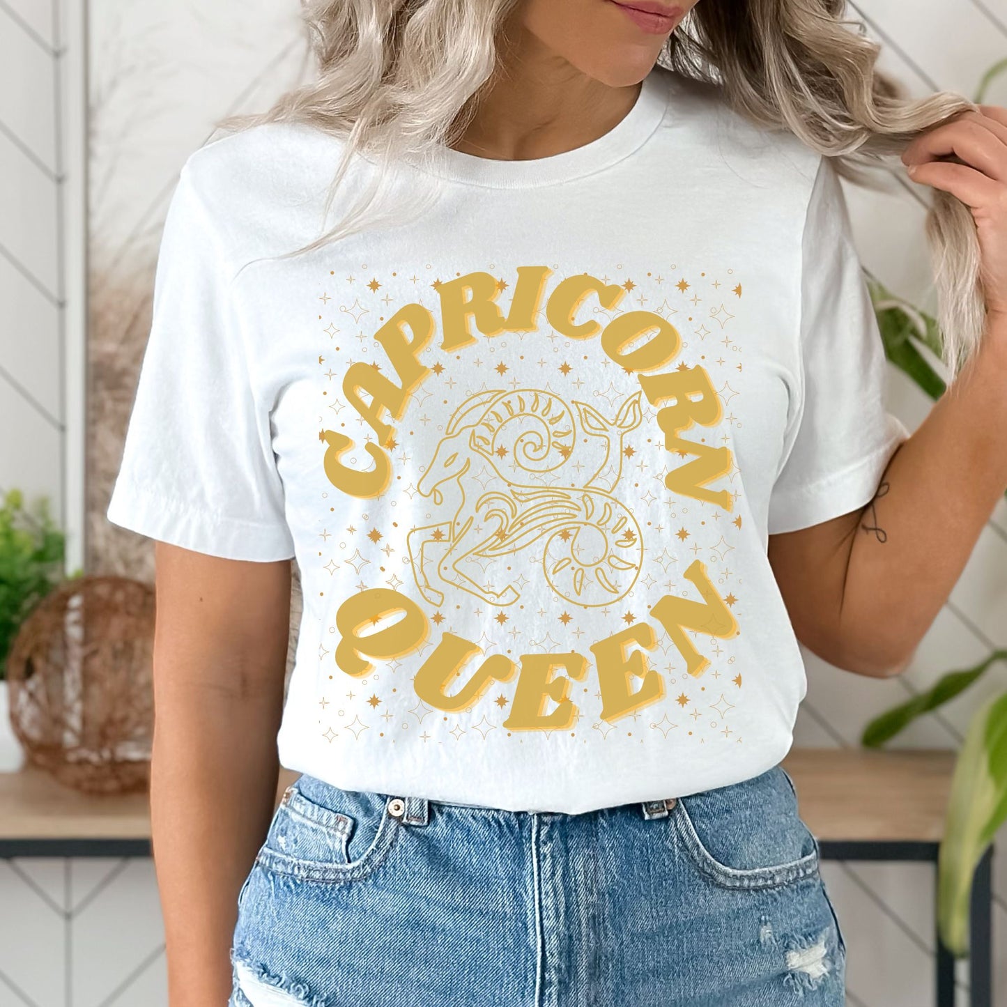 Capricorn Queen Astrology Tee